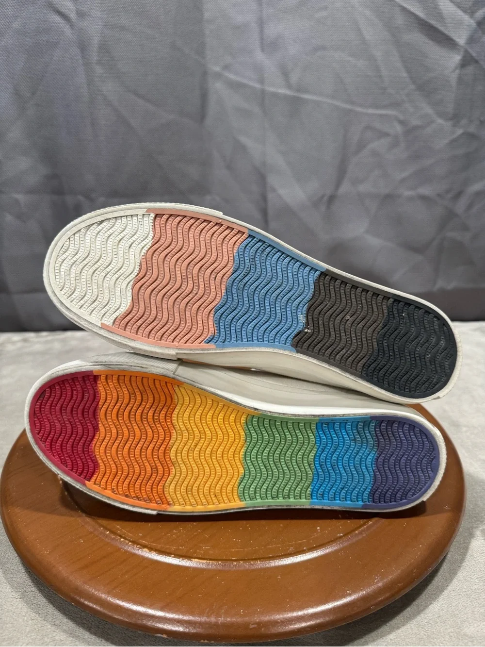 American Eagle Trust In Love High-Top Sneakers